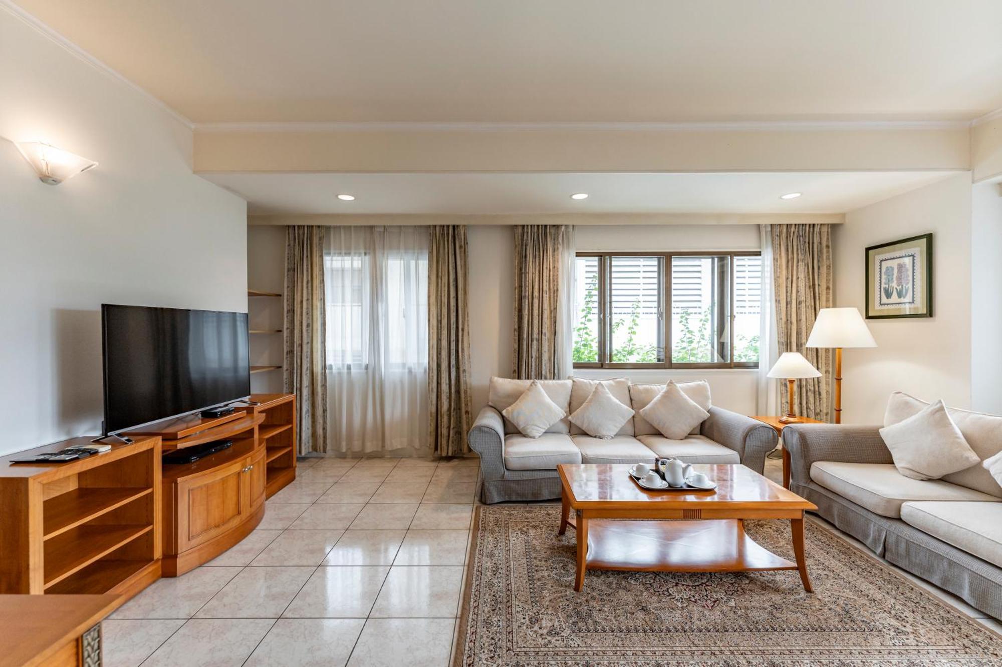 Suite Deluxe 2 Phòng Ngủ